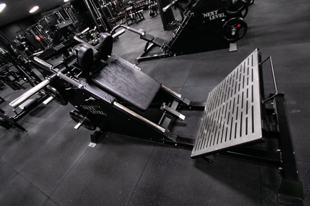 Freedom Orientated Range Hack Squat (3) Freedom Orientated Range Hack Squat