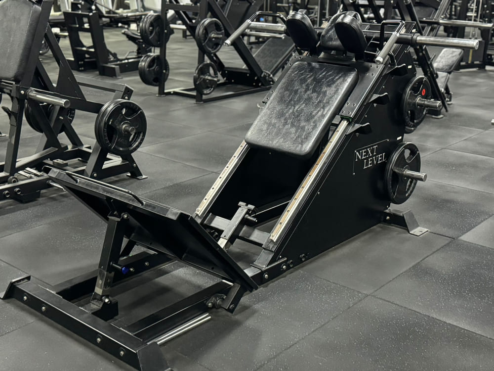 Freedom Orientated Range Hack Squat (6) Freedom Orientated Range Hack Squat